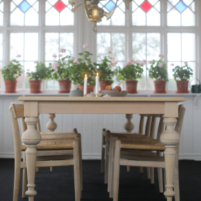 DINING TABLE ALVAR WITH TURNED LEGS 240 CM CARLSHAGA