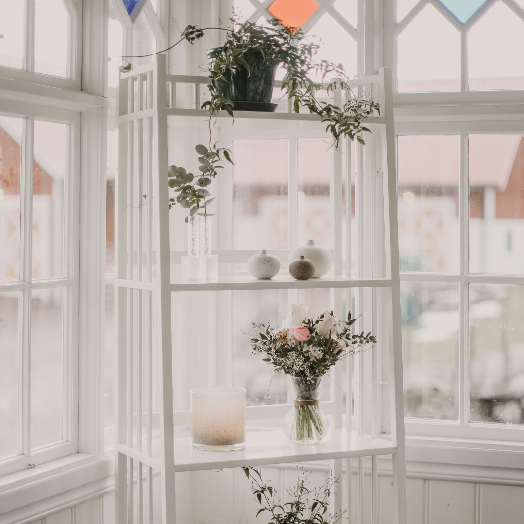 TURN OF THE CENTURY SHELF WHITE MÄRTA TALL CARLSHAGA