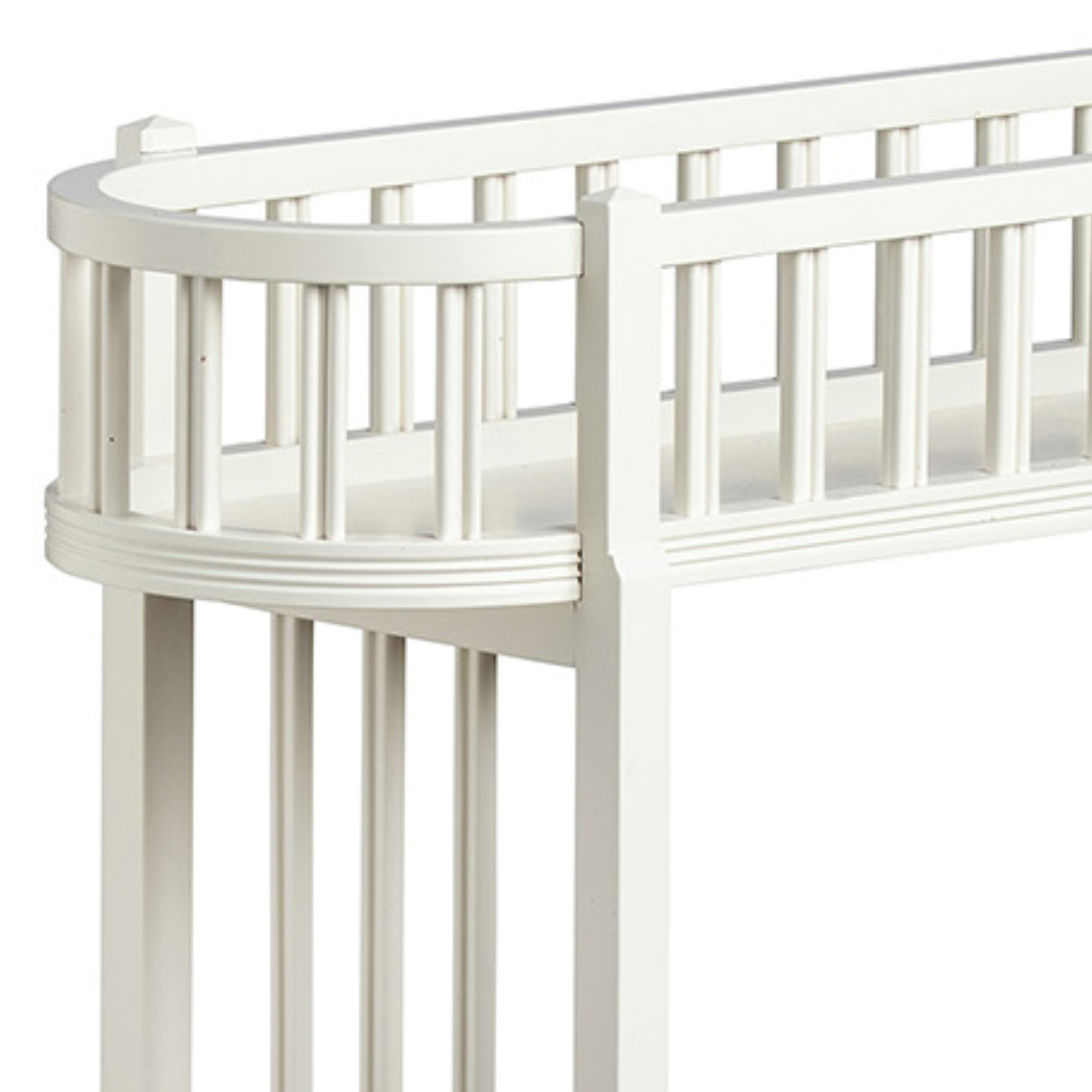 FLOWER TABLE ELLEN WHITE CARLSHAGA