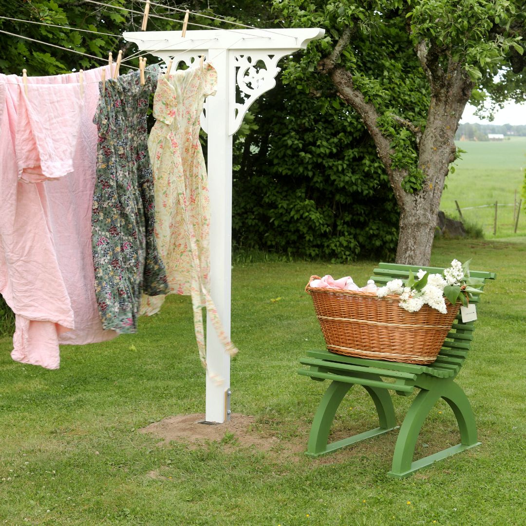 DRYING RACK EMMA WHITE WITH WOODWORK JOY CARLSHAGA INCL. GROUND FIXTURE