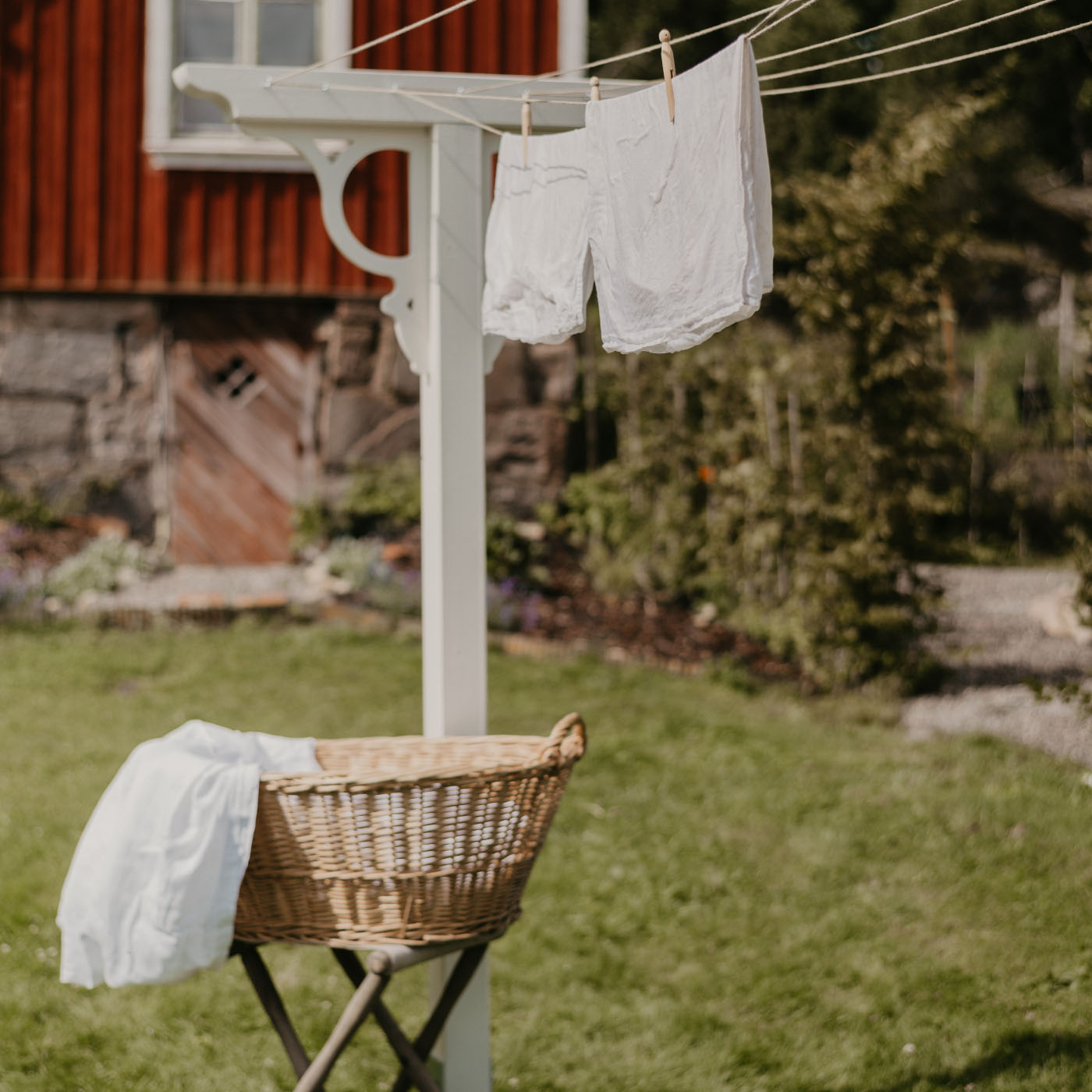 DRYING RACK MATHILDA GREEN WITH WOODWORK JOY CARLSHAGA INCL. GROUND FIXTURE