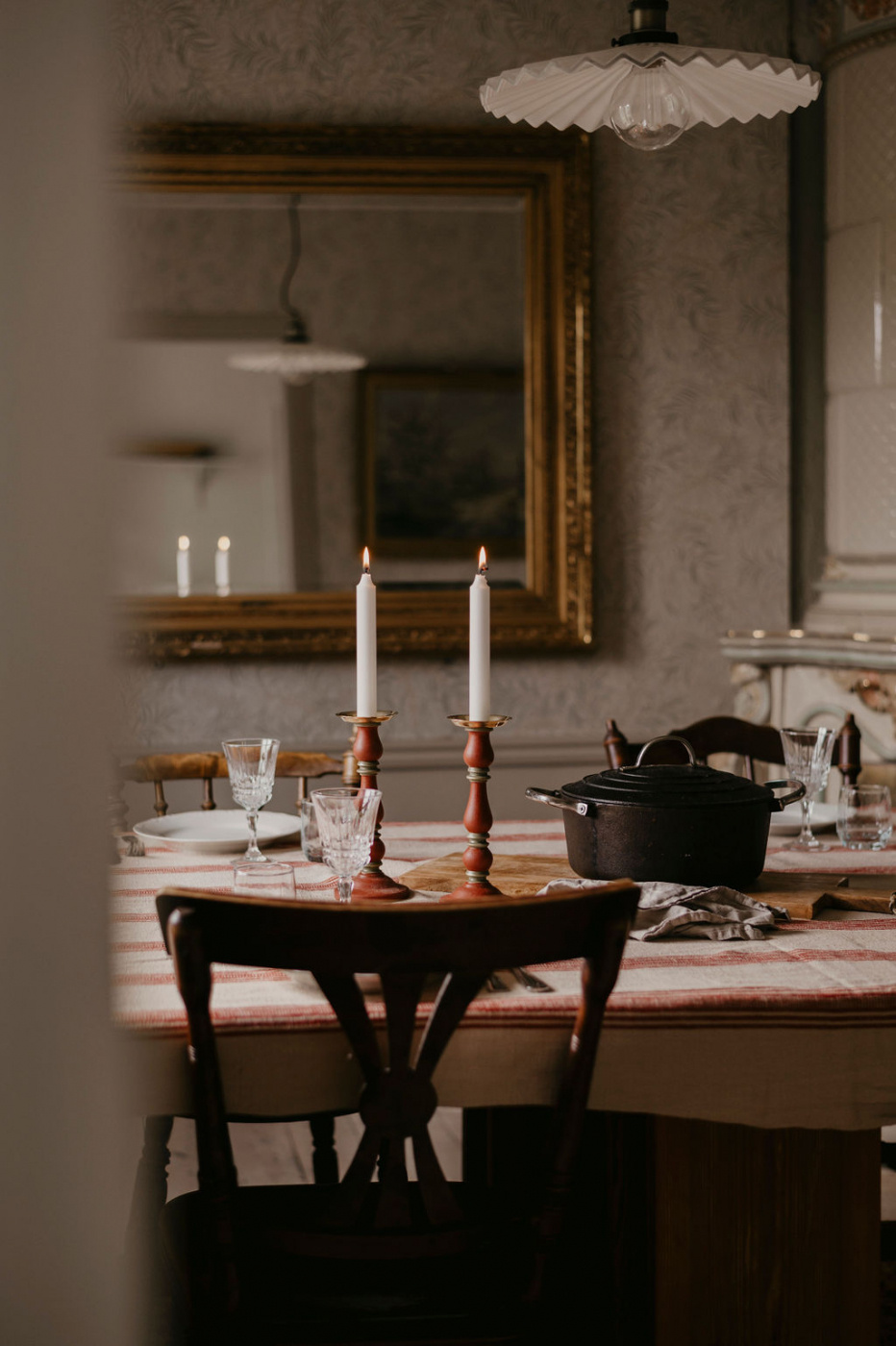 CANDLE HOLDER LOVISA TURN OF THE CENTURY RED CARLSHAGA