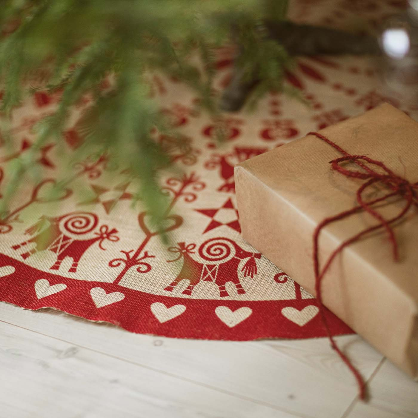 CHRISTMAS CARPET MAMAS