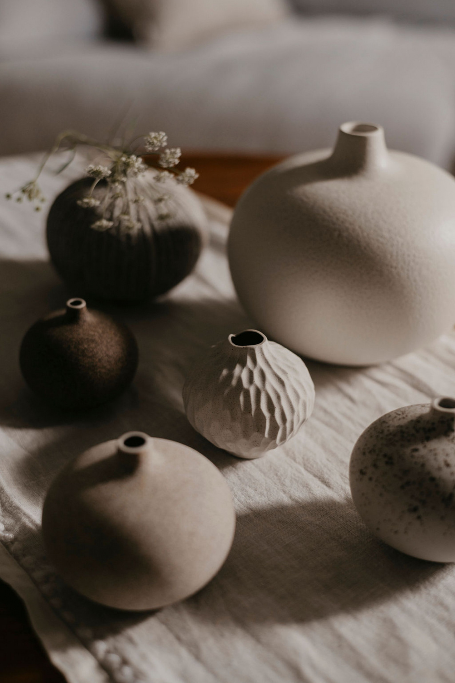 LINDFORM VASE LINE, M SAND WHITE CUT